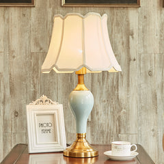 Ceramic Bedside Lamp – Warm Modern Design