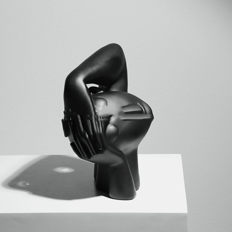 Abstract Tilted Head Sculpture – Minimalist Decorative Ornament