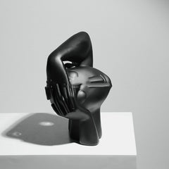 Abstract Tilted Head Sculpture – Minimalist Decorative Ornament